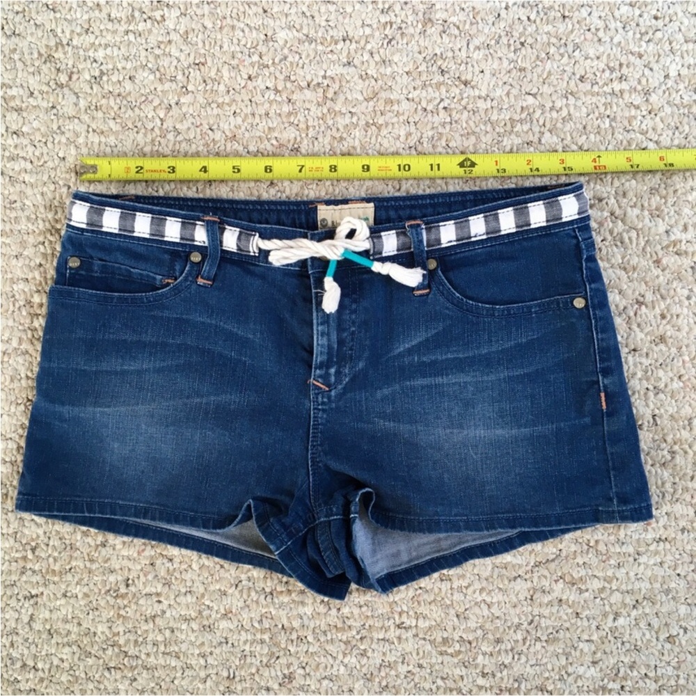 Vintage Roxy Denim Shorts with Rope Tie Accent - Picture 4 of 5